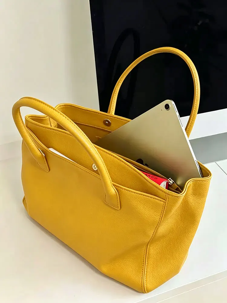 

Yellow Large Capacity Tote Bag Women's 2026 New Commuter Shoulder Crossbody Bag Summer Soft PU Leather Zipper Closure