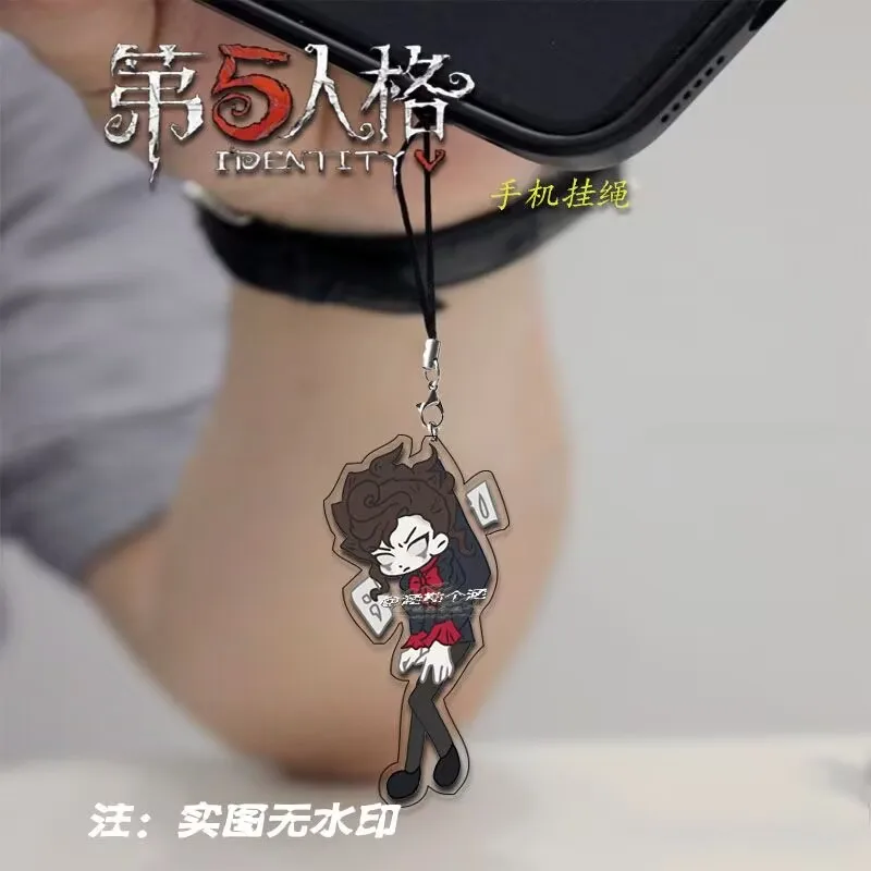 سلسلة هواتف محمولة محيطية "Identity V" كرتونية "Tomb Keeper، Broken Wheel" هي نفس الطراز لحبل الهاتف المحمول والقلادة