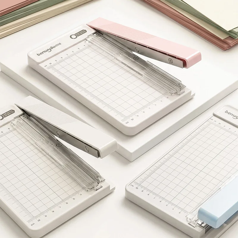 Portable A4 Photo Paper Cutter, Manual Craft Trimmer with Metal Blade and Scale Ruler, Compact Cutting Tool for Photos, Cards