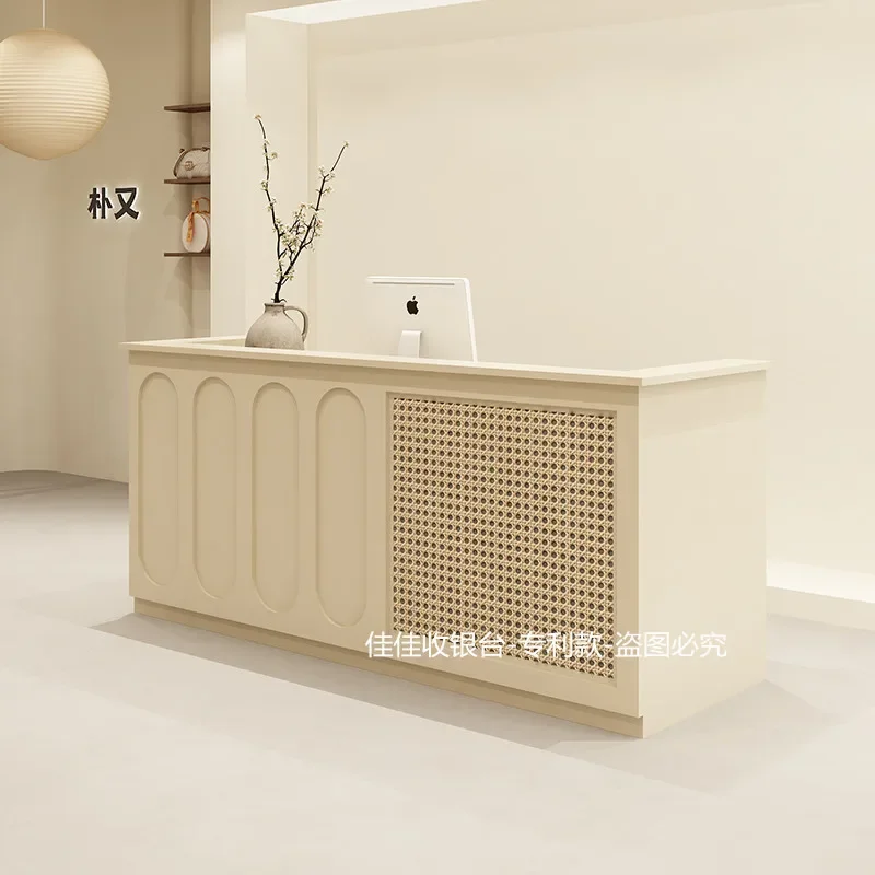 متجر Wabi Sanfeng لبيع الملابس، صفحة الخروج من الخشب الصلب، متجر طاولة صغيرة