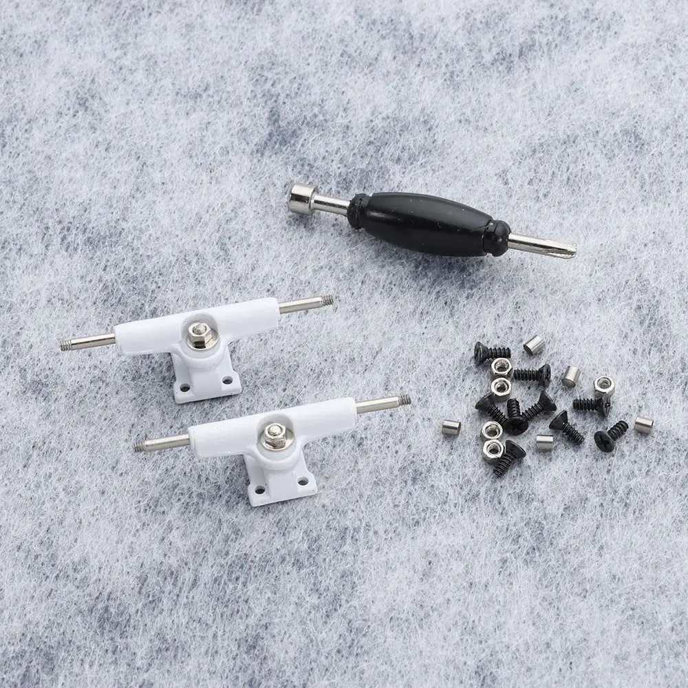 1 paire Durable avec écrous touche camion passe-temps collecteurs camion boulons roulement supports de pont modèle Mini doigt pièces de Skateboard