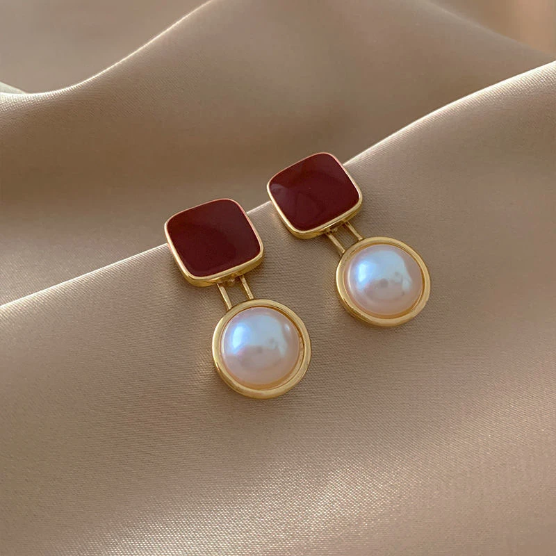Fashion Geometric Red Enamel Clip on Earrings for Women Female Statement Vintage Fake Without Hole Pearl Earring Jewelry Gift