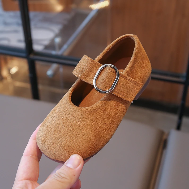 

Детские ретро-балетки из замши, новинка осени 2026, с металлической пряжкой, на мягкой подошве, роскошные туфли Мэри Джейн