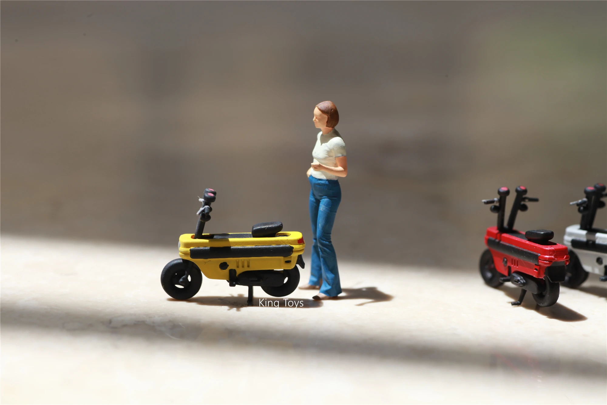 Król zabawki 1/64 1/87 1/43 figurki Model żywicy Honda Motocompo motocykl dioramy odlew kolekcja miniatur