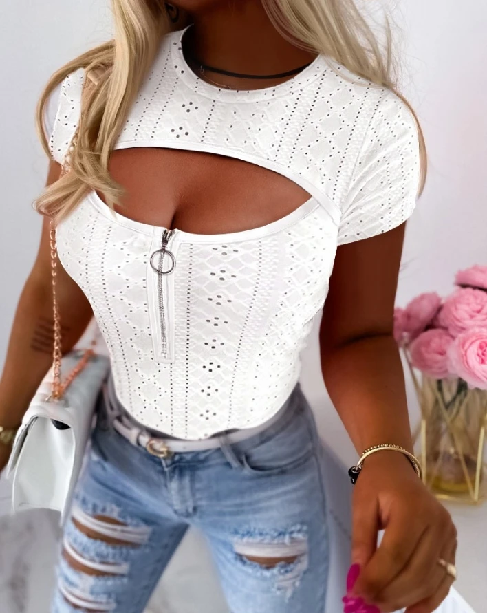 

Women's Casual Eyelet Embroidery Cutout Zipper Decor T-Shirt Temperament Commuting Summer Female Fashion Skinny Short Sleeve Top