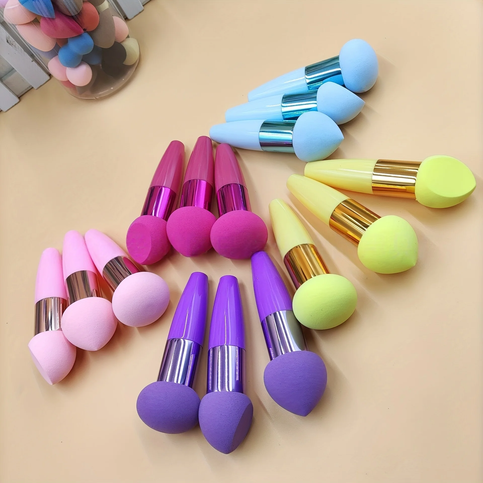 재고 있음 3개입 핫세일 작은 버섯 모양 퍼프 메이크업 도구 손잡이 포함, 건식 및 습식 겸용, 도매 스펀지 퍼프