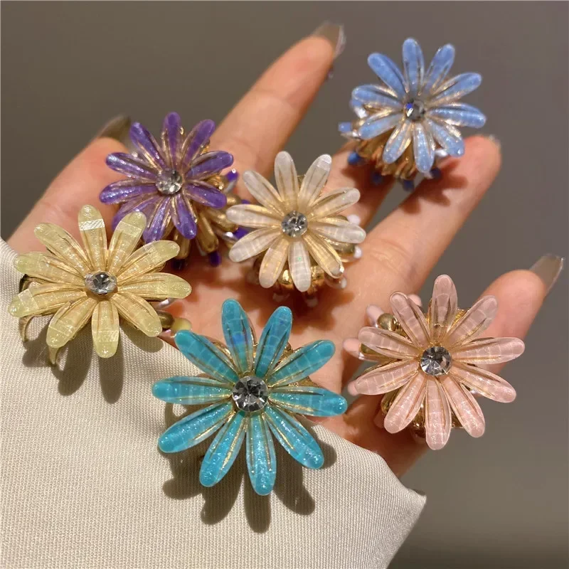 Colorful Daisy Flower Small Hair Claw Hairpins Headwear Cute Mini Bangs Side Clip Elegant Sweet Headdress Hair Accessories Girls