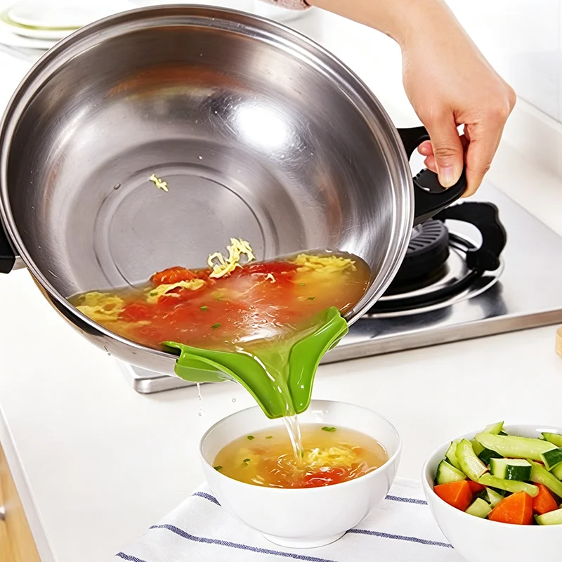 Silicone Pan Spout Pouring Deflector Clip On Pot Edge Liquid Guide Anti-spill Soup Pour Funnel For Pots Kitchen Pouring Tool