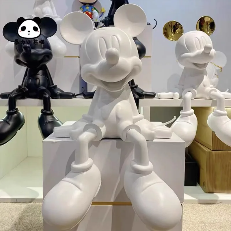 Moderne minimalistische zithouding Mickey Mouse groot ornament woonkamer thuis tv-kast decoratie entree licht luxe stijl
