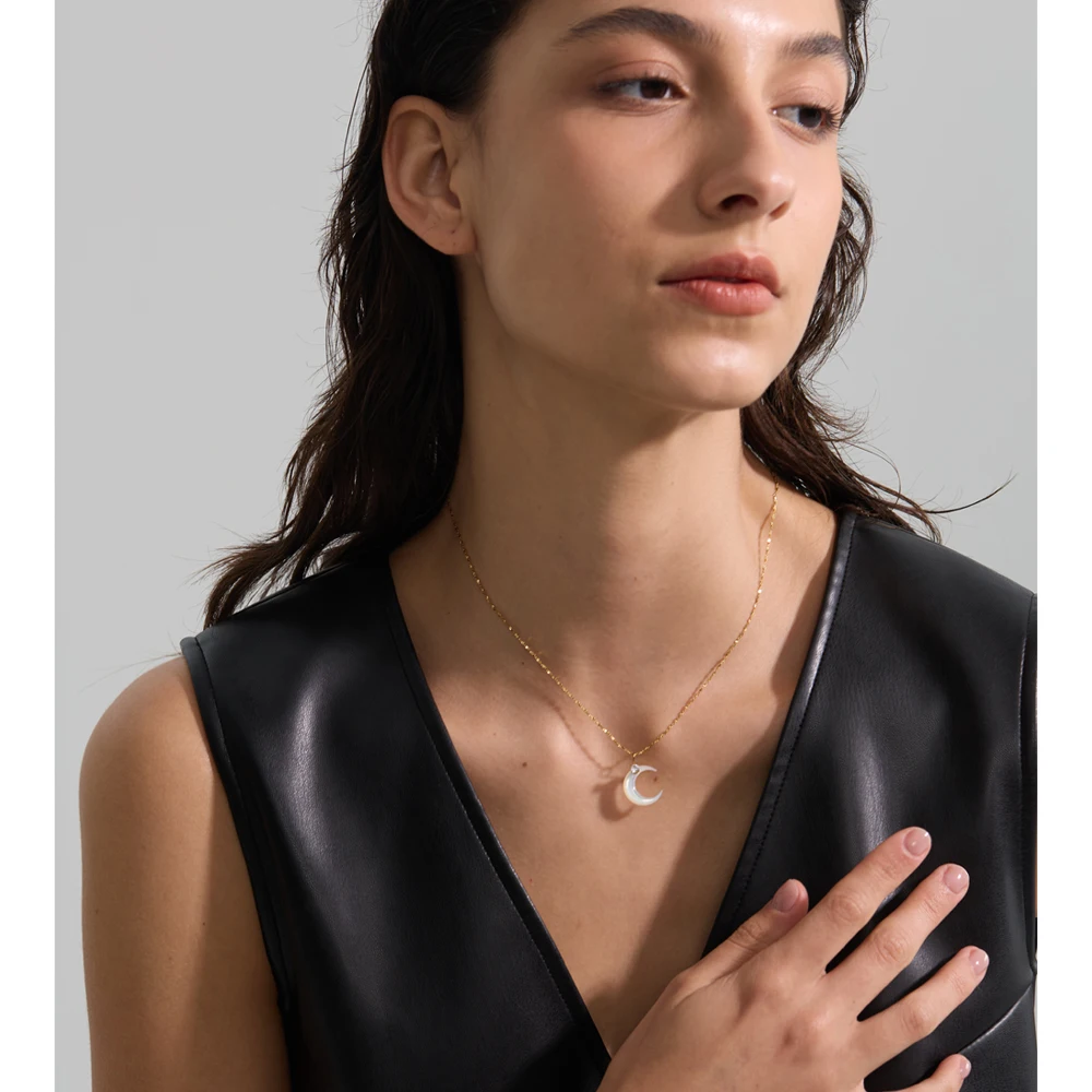 Yhpup Wasserdichte Shell Zirkon Mond Chic Halskette Anhänger Stilvolle Einzigartige PVD Überzogene Charme Zarte Koreanische Schmuck Großhandel
