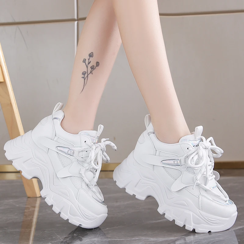 Women\'s Fashion White Chunky Sneakers Thick Bottom Lace Up Vulcanized Shoes Woman Non Slip Platform Sports Shoes for Lady