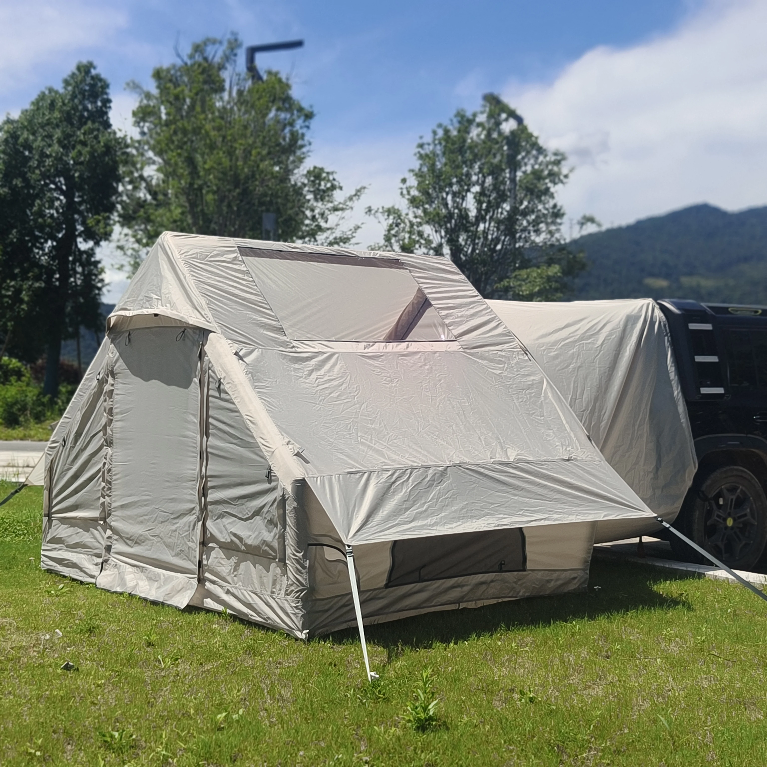 Inflatable Car Tent with Skylight, Blow up Car Rear Tent with Pump, Air Glamping 6.3 Square Meter Inflatable SUV Tailgate Tent 썸네일 3