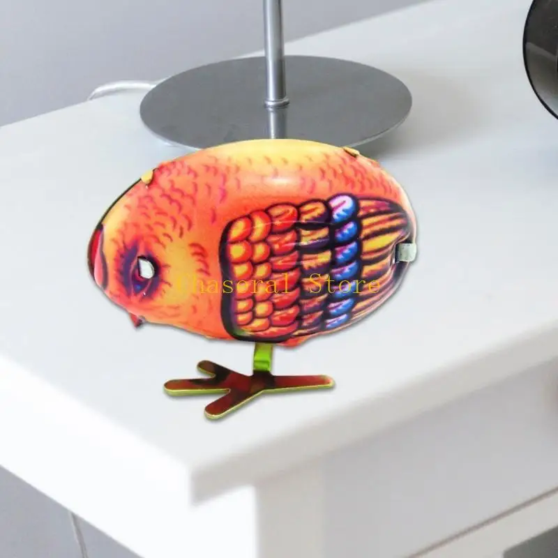 E7CE Creative Rooster Pecking Wind Up Toy Prank Fun Coffee Shop Display Decors