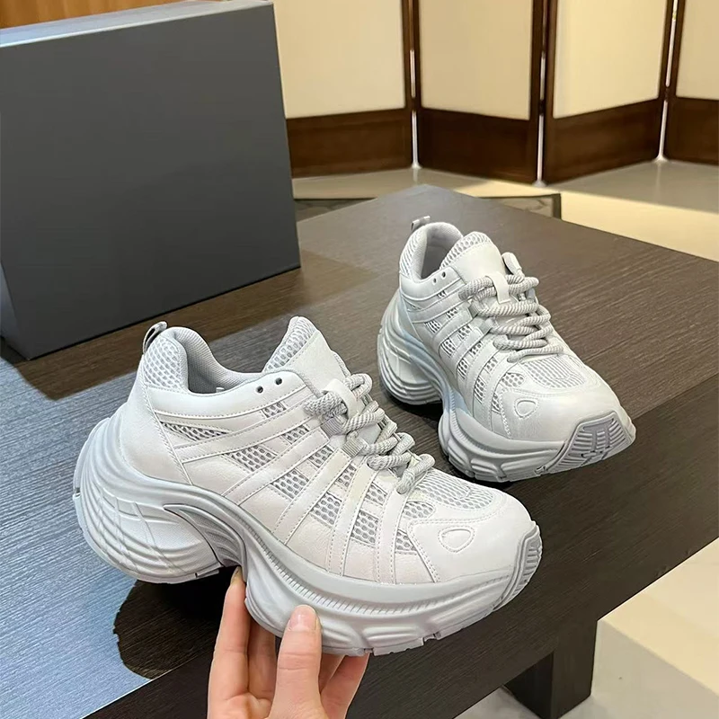 

New All-match Sports Shoes Fashion Breathable Mesh Casual Shoes Retro Thick-soled Casual Shoes Lace-up Solid Color Women Shoes