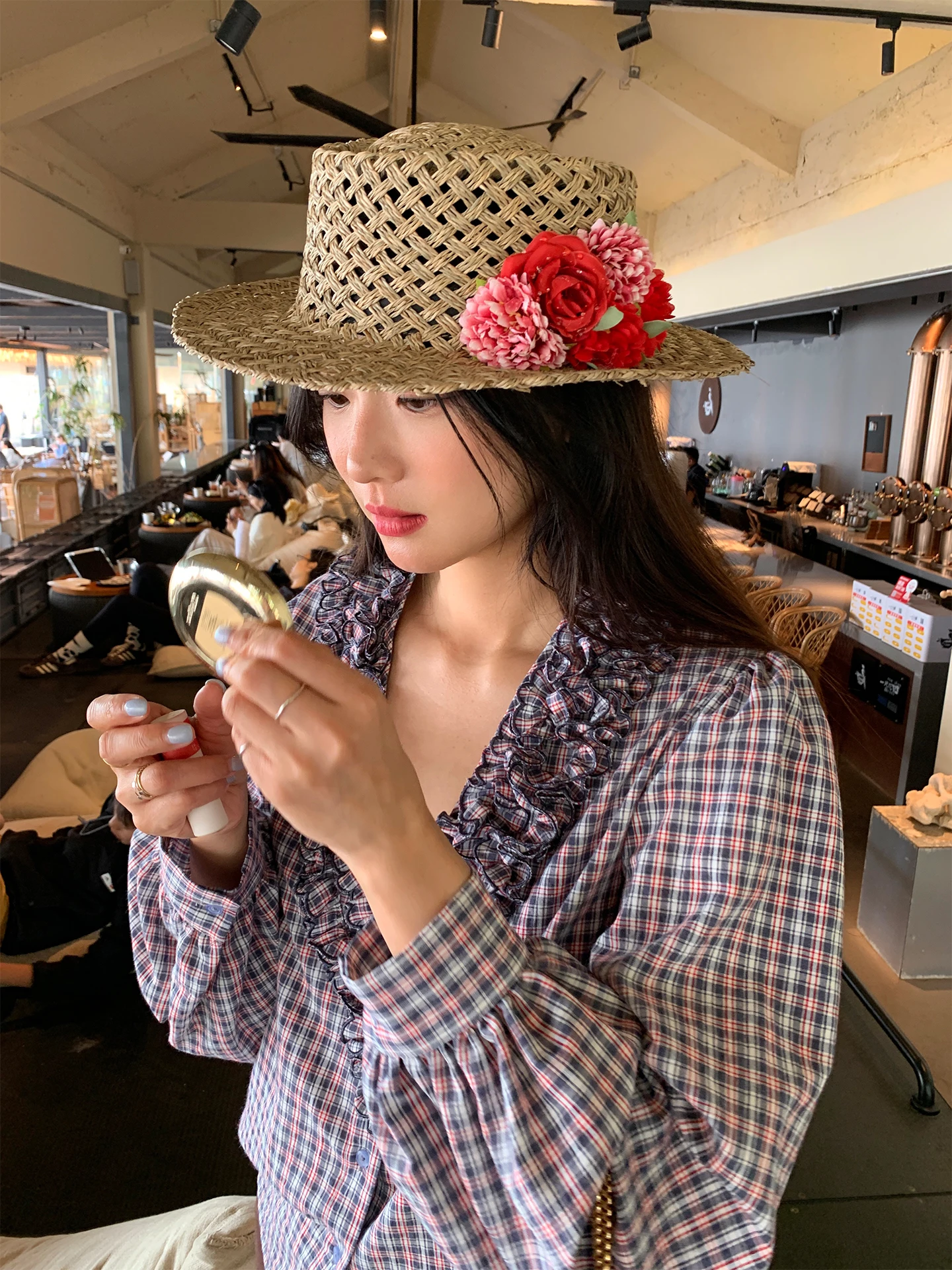 

Unique V-Neck Plaid Long Sleeve Shirt Design Sensation Small Audience Casual Loose Fit Cotton Polyester Spring Youth Fashion