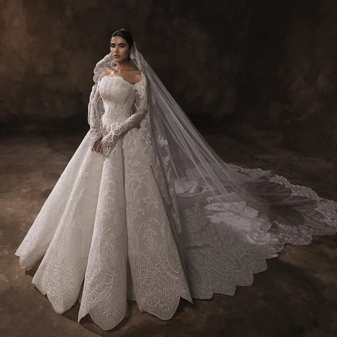 

2026 Top Quality Elegant White Lace Boat Neck Ball Gown Wedding Dress Veil Long Sleeves Women Party Bride Gowns Customized
