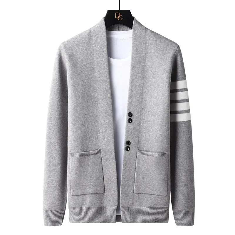 2025 Contrasting Stripes Knitting Cardigan Man Long Sleeve Slim Fit Sweater Cardigan Male Garment Coat Sweater Hombre Botones