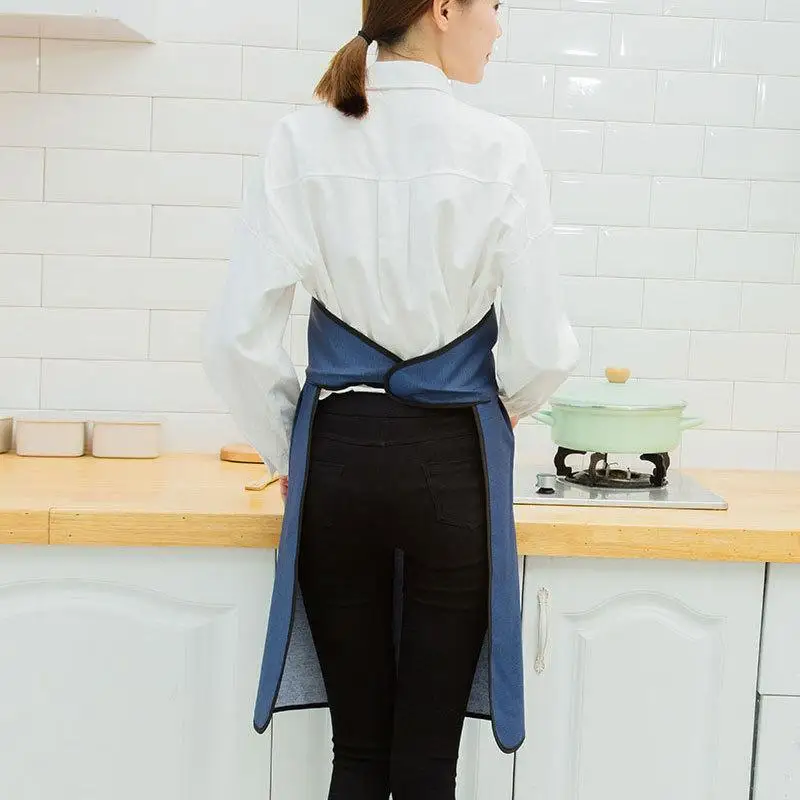 Automatische, nicht bindete, wasserdichte, ölbeständige, modische Schürze für den Heimgebrauch, technischer Stoff, Handdruck, Logo, koreanischer Stil, Haushaltswaren