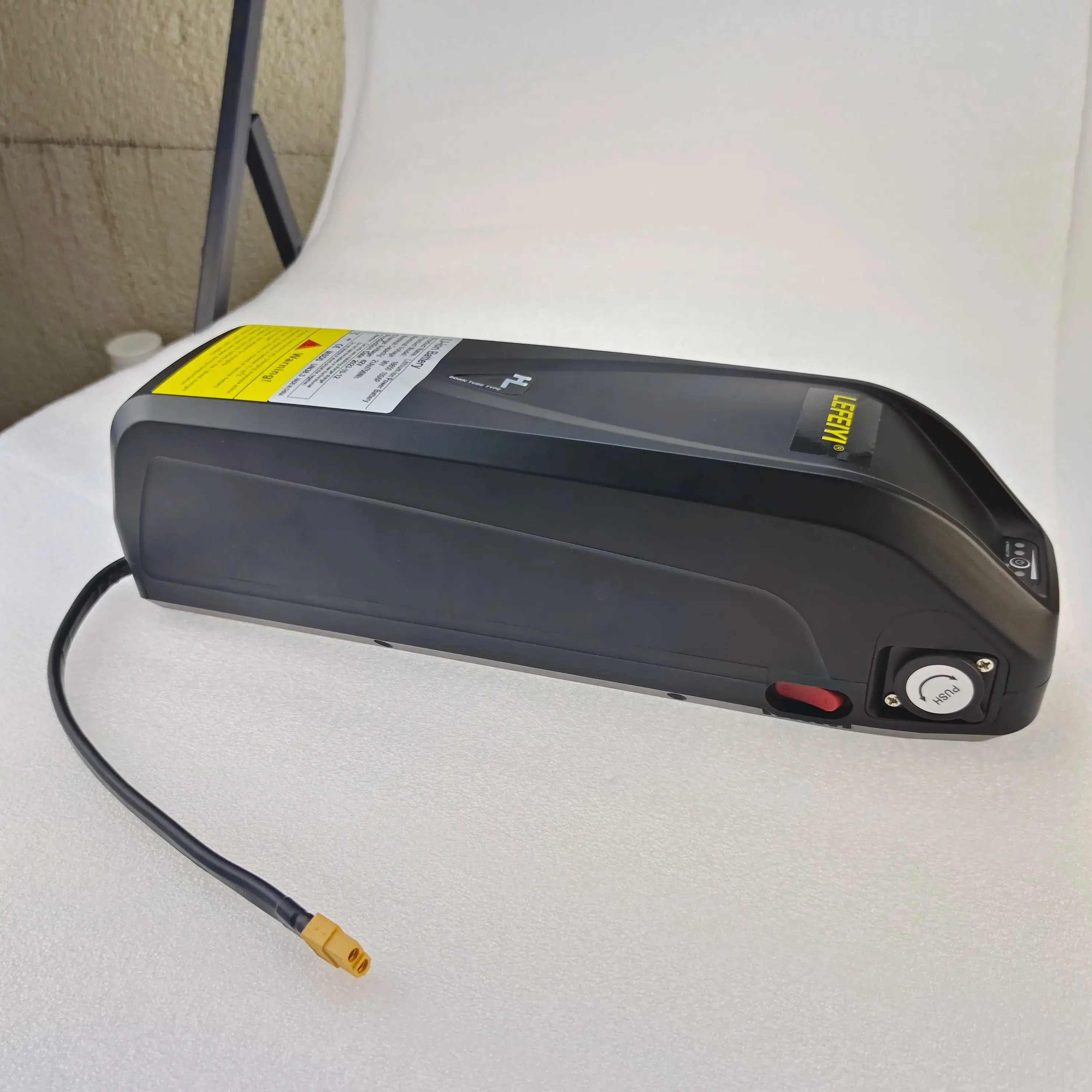 

high-capacity BMS bicycle battery 36V 30000mAh Hailong No.1 durable and comes