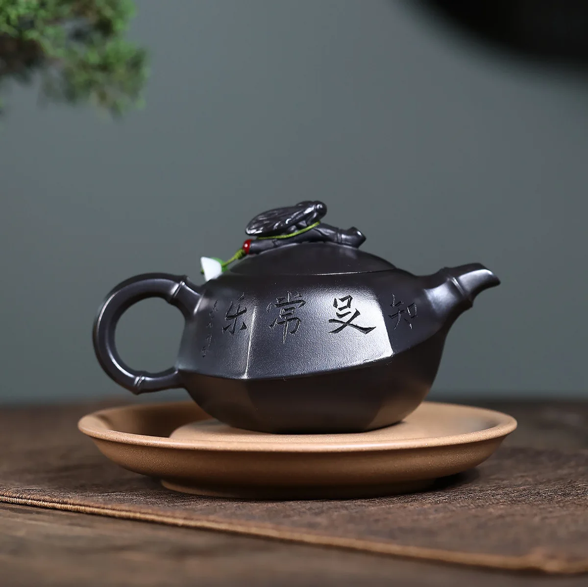 

Yixing Purple Clay Pot Famous Ore High Quality Mineral Yellow Hand-Carved High-End Tea Set Make a Great Coup Bubble Card Cover