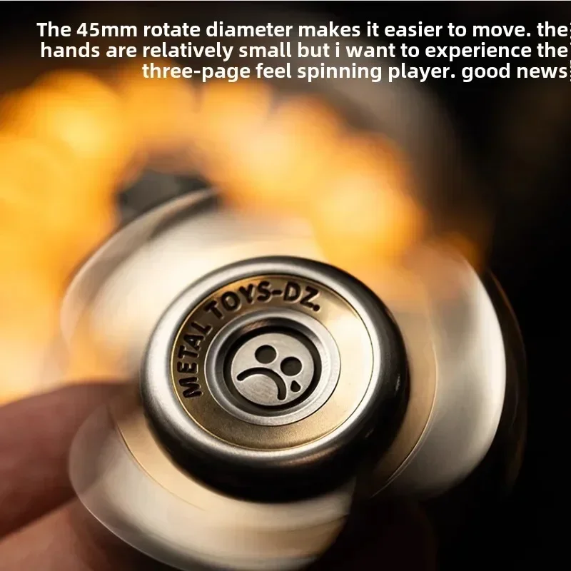 Giocattoli in metallo Dz.Trefoil Fingertip Gyro Materiale metallico Decompressione Tecnologia nera Giocattoli EDC