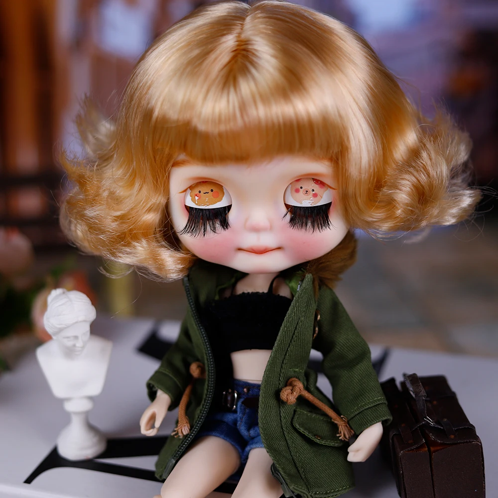 ICY DBS Blyth Doll 1/6 BJD Golden Curly Nurse Set Customized Hand Carved Eyebrows, Lips, and Facial Gifts