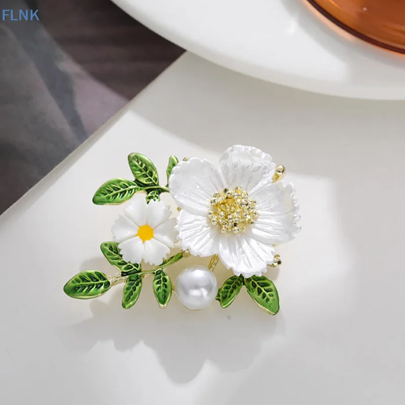 【KC】Fashion Plants Flower Brooches For Women Luxury Brooches Daisy Jasmine Flower Pins Clothing Accessories