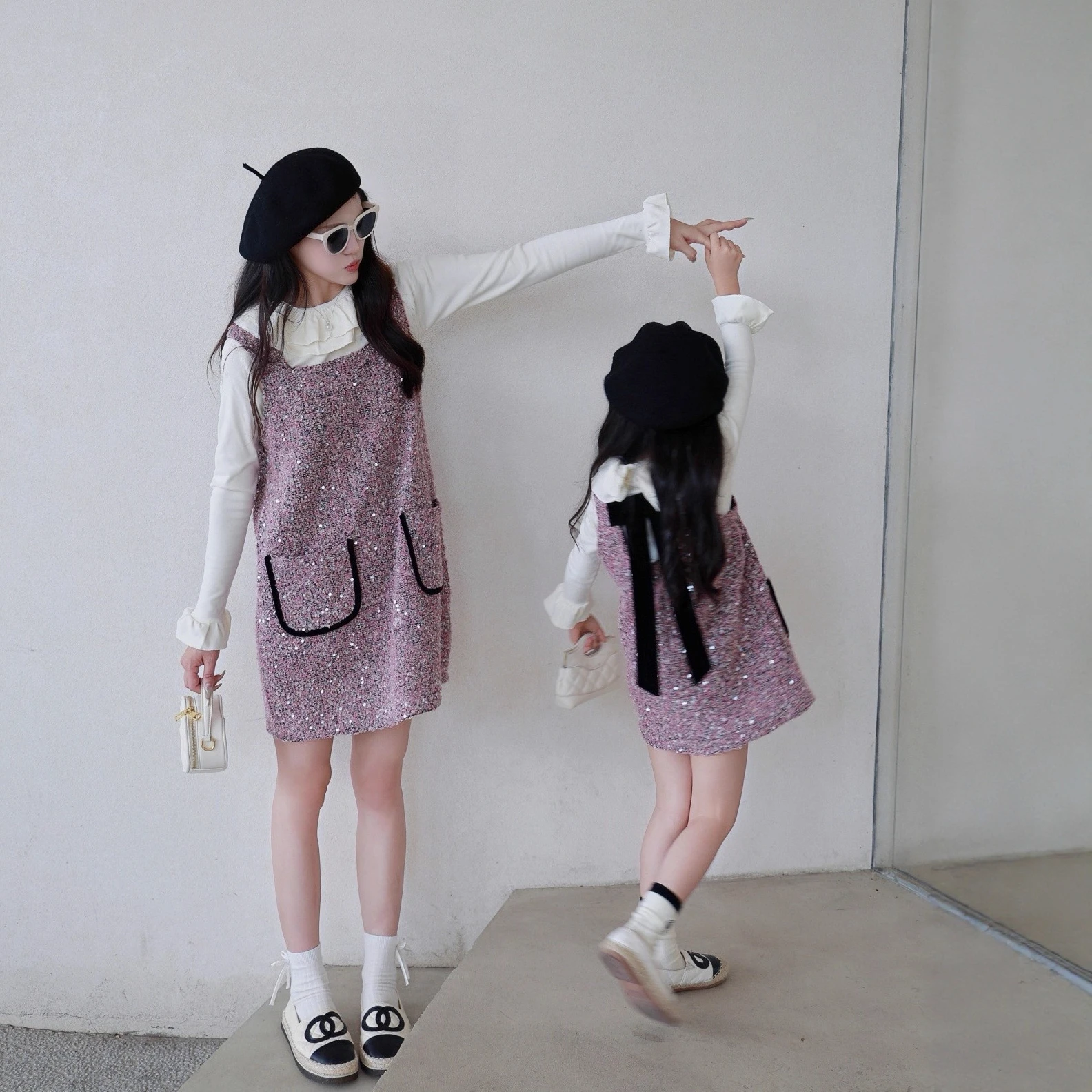 

Autumn Winter Korean Style Mother Daughter Matching Vest Dress with Fleece Lining Princess Toddler Girls Sleeveless Dress Family