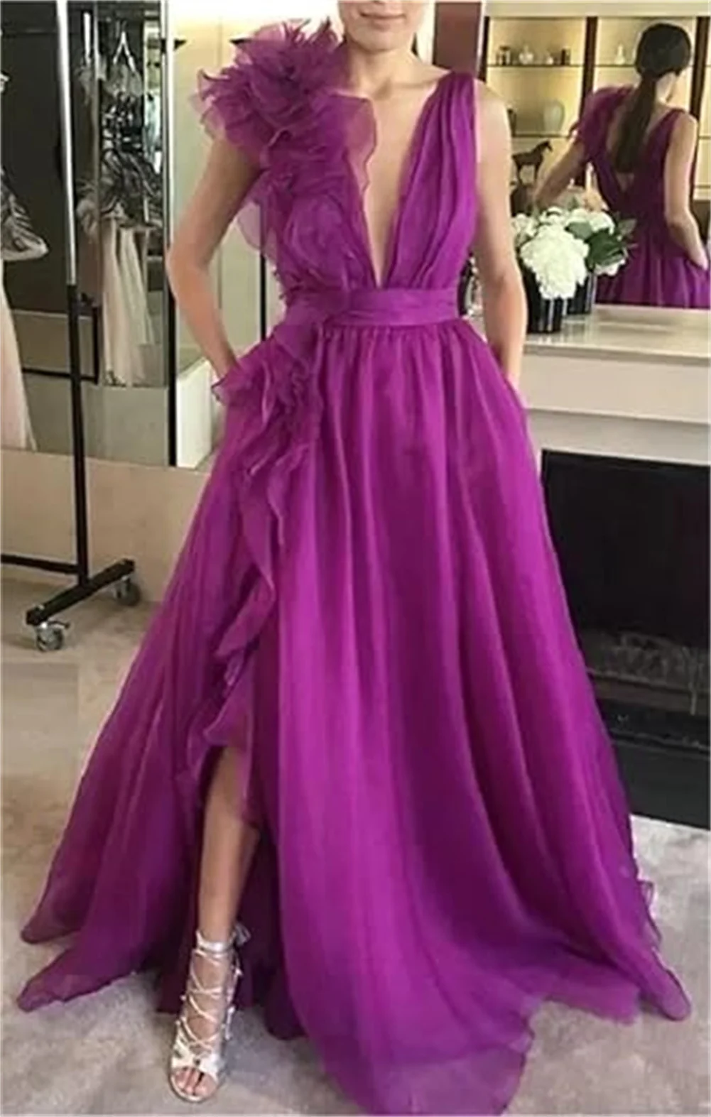 フクシア-女性のためのVネックウエディングドレス,セクシーなふくらんでいるチュール,3D花のサイドスリット,長くてフォーマルなイブニングドレス,ラインパーティードレス,カスタマイズ