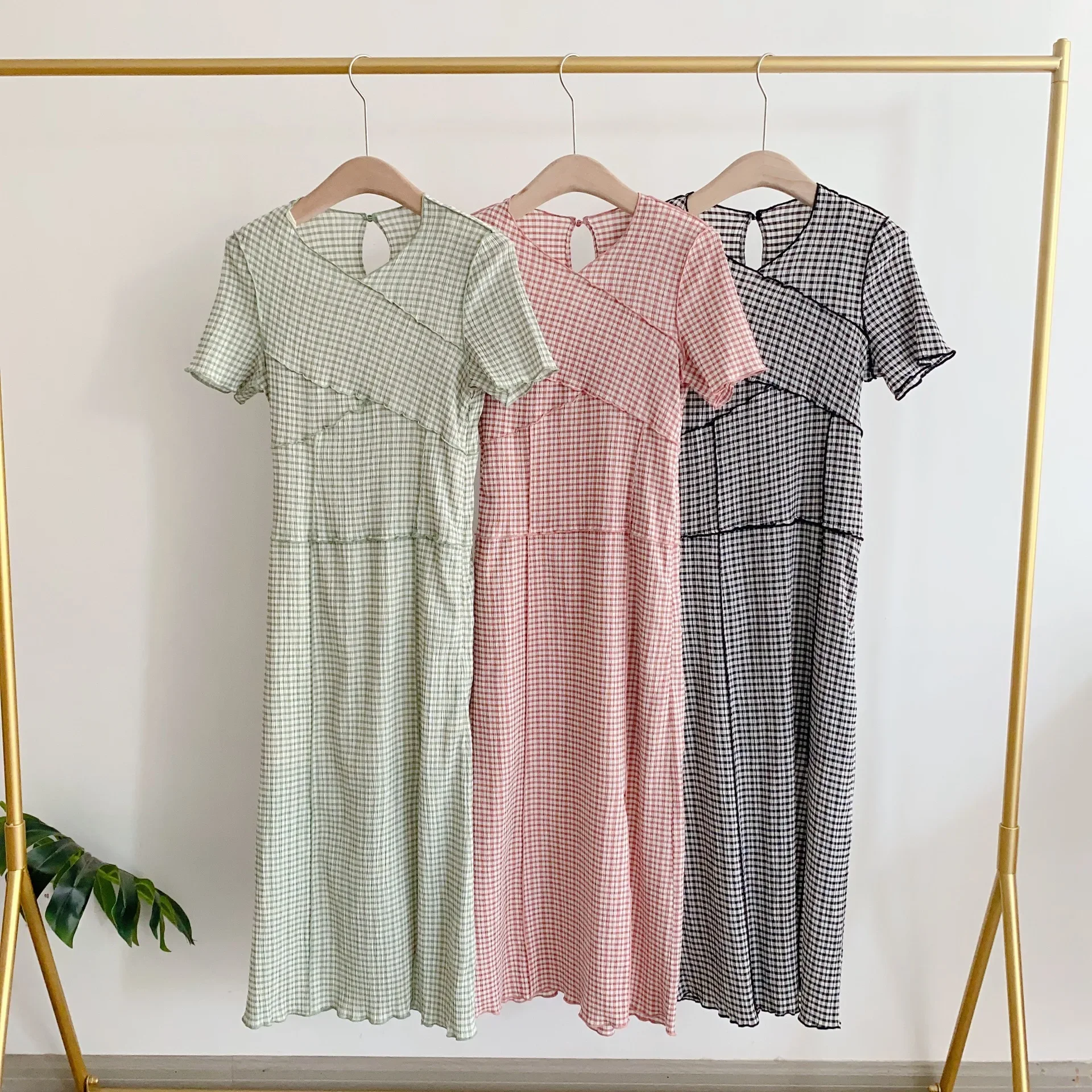 Kuzuwata 2024 Summer Short Sleeve V-Neck Vestido Feminino Spliced Plaid Slim Fit Robe Japanese Split Stretch Commuter Long Dress