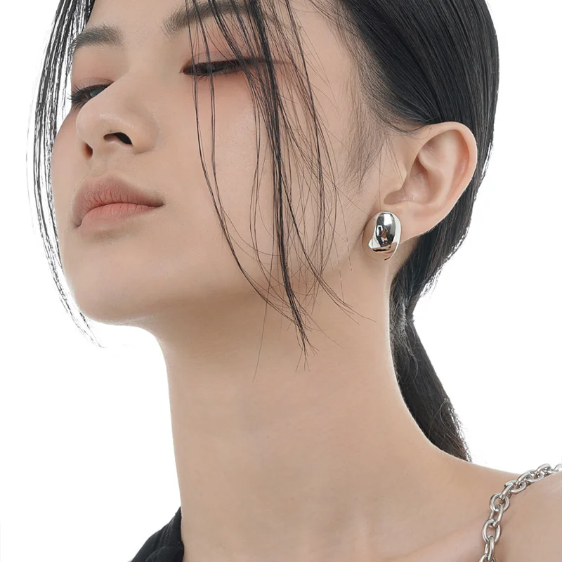 

Luxury brand genuine real jewels E1203 Simple and Exaggerated S925 Sterling Silver Large Glossy Face Female INS Cool Wind Geomet