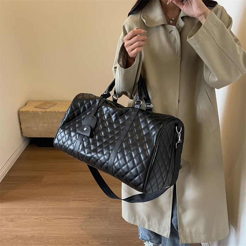 

Модная черная кожаная дорожная сумка большой вместимости, женская сумка через плечо, стильная сумка с одним ремнем