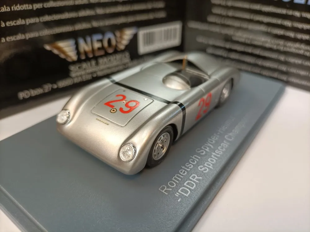 neo-1-43-volkswagen-lawrence-modele-de-course-rometsch-spyder-helmut-ddr-1954