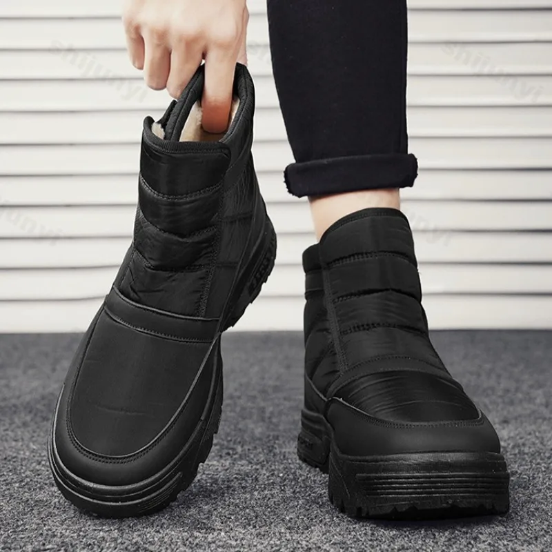 2025 Winter New Men's High Top Thick Soled Casual Snow Boots Warm Comforatble Fashion Versatile Plush Cotton Chunky Short Boots view 3