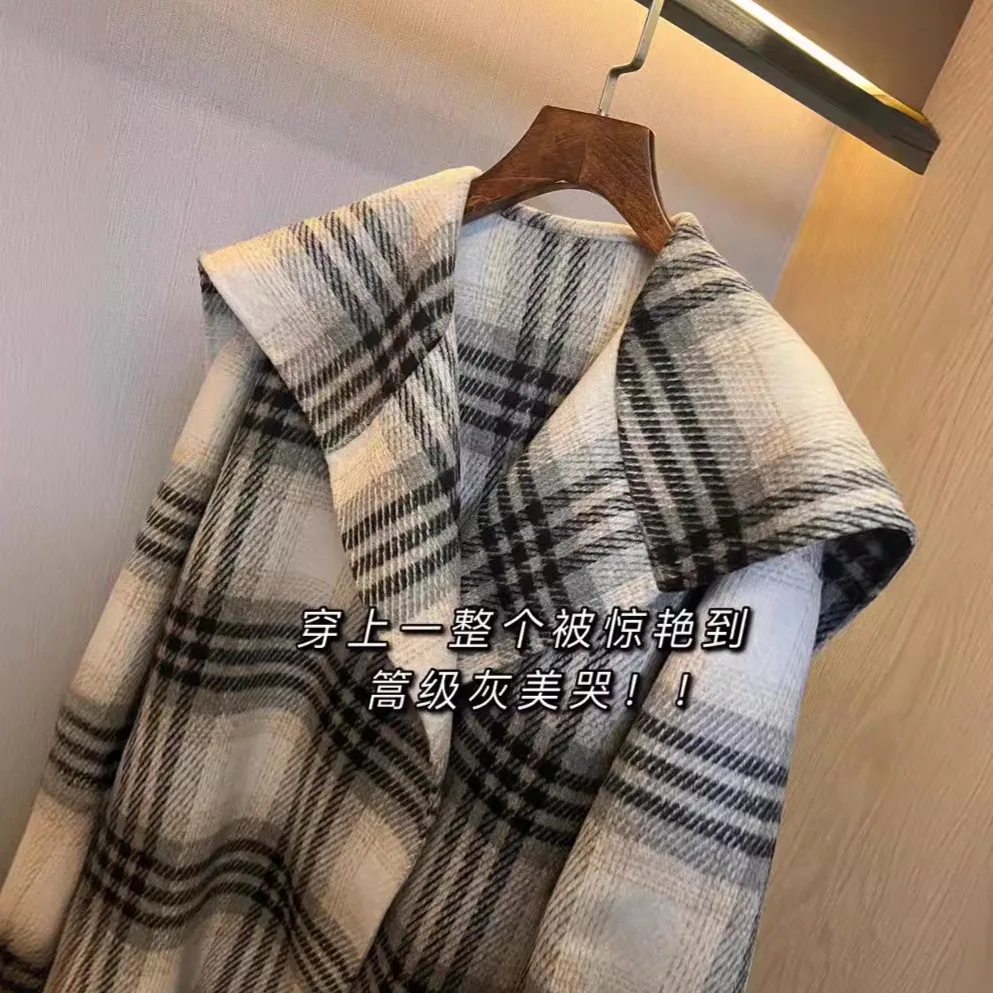 High-end wool camel wool plaid plaid double-sided woolen small man cloak thickened coat coat women