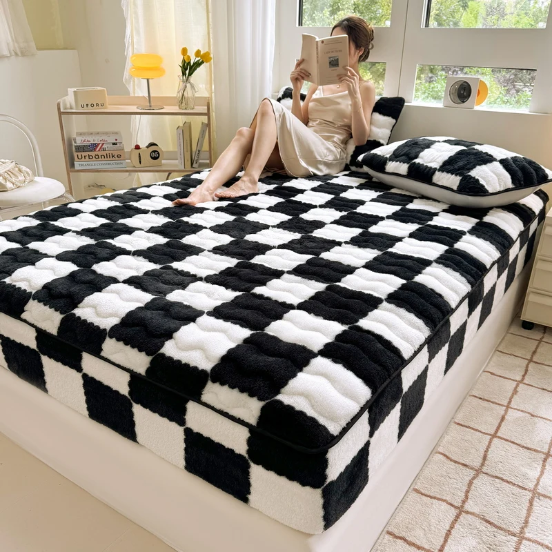 Black White Checkered Quilted Plush Mattress Cover, Cozy Fuzzy Warm Non-Shedding Mattress Protector, Secure Fit No Shifting