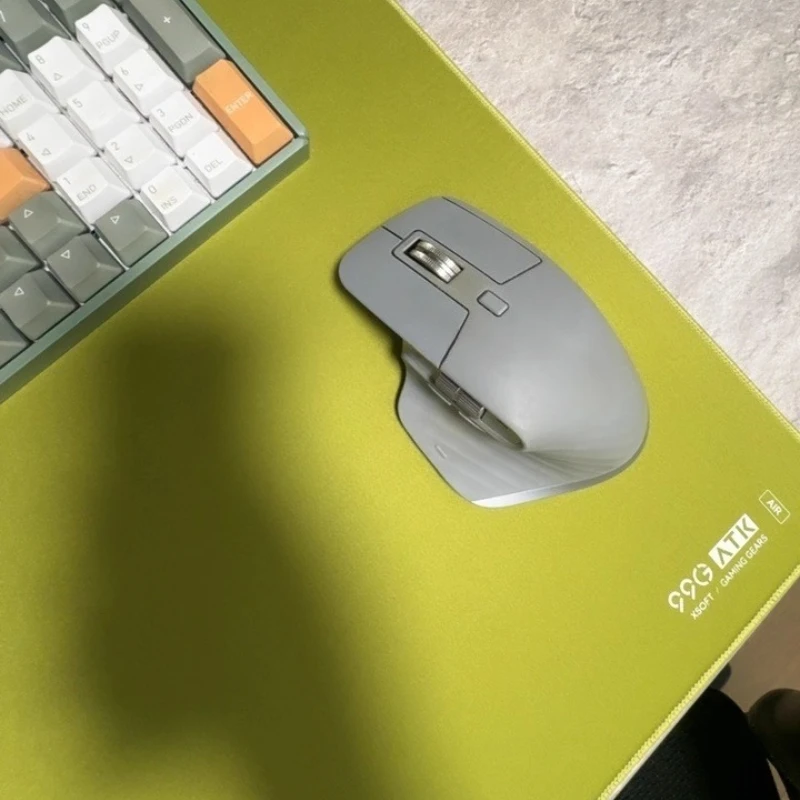 

ATK Large Desktop Balance Pad 99G Air Professional Air Smooth Surface Table Mat Heat Transfer Gaming Mouse Pad Game Accessories