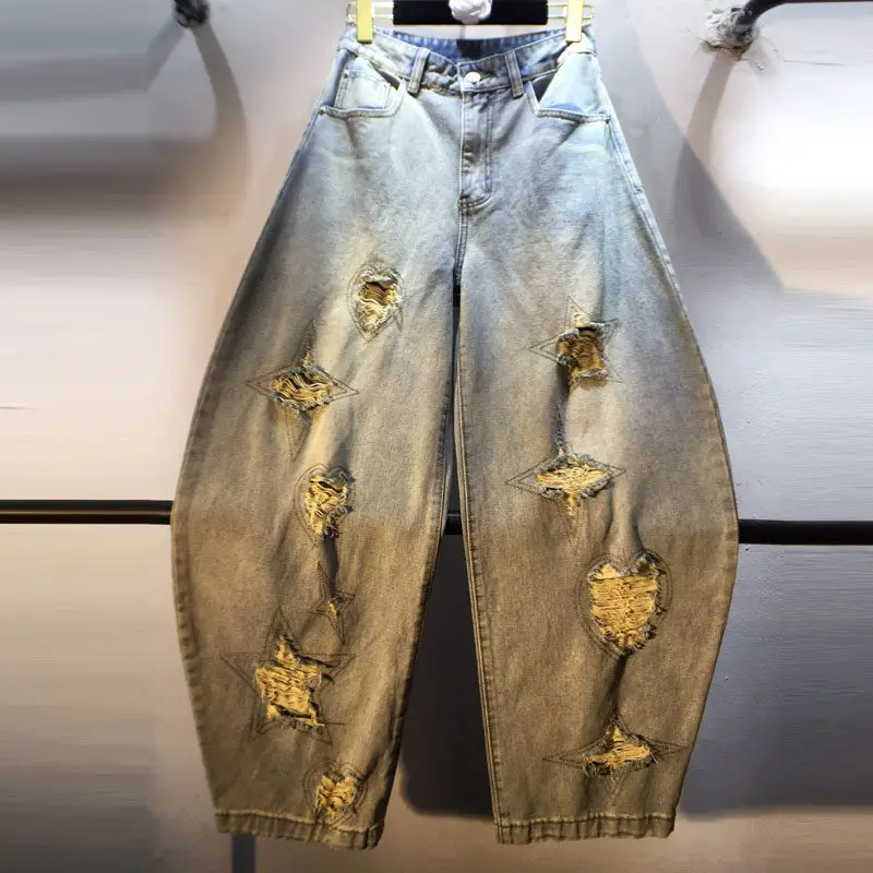 

European Station 2026 Spring New Heavy Industry Embroiderheart Hole High Waistslimming Look Scimitar Jeans, Women's Pants