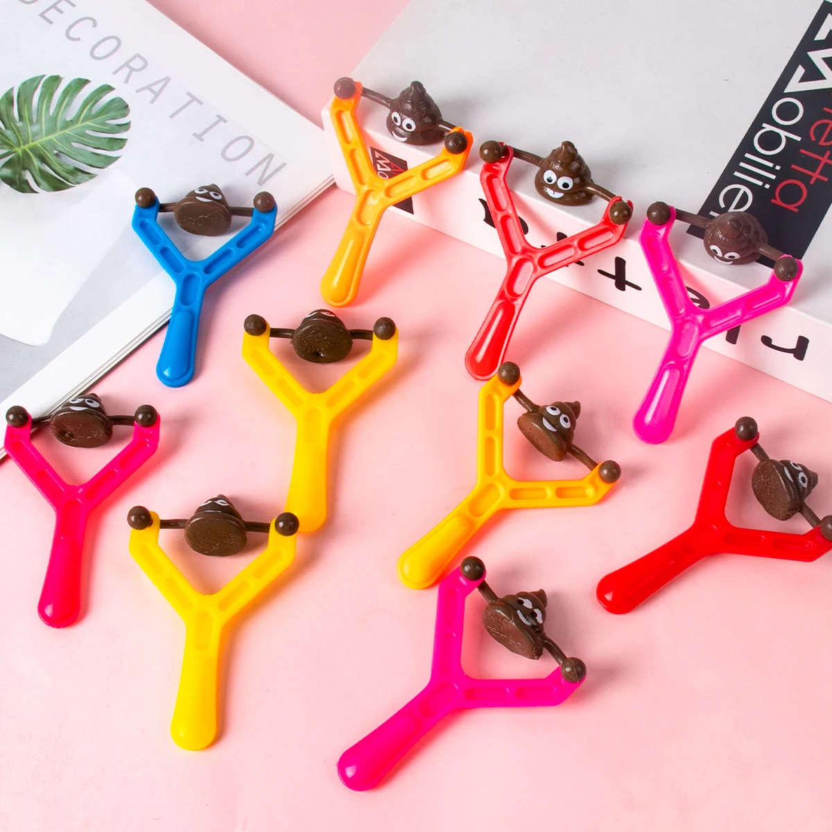 6/12Pcs Kids Funny Poop Slingshot Toys Fake Poop Slingshot Random Color Novelty Kids Adult Toy Birthday Party Favors