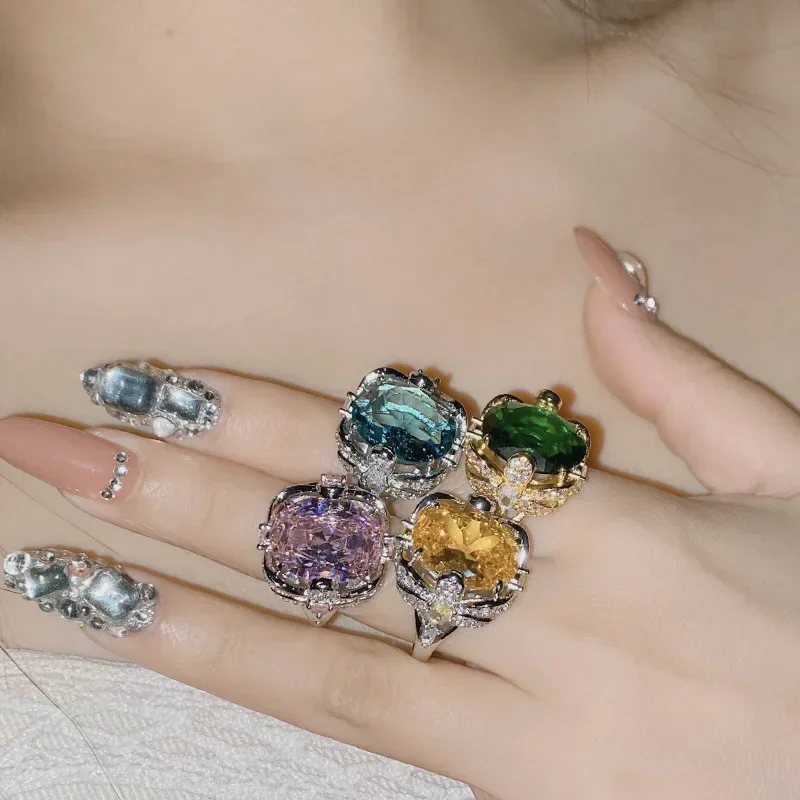 

MDL Moissanit1 Style Flower Butterfly Gemstone Ring Plated 18k Oversized Exaggerated Faux Aquamarine Light Luxury Haute Couture