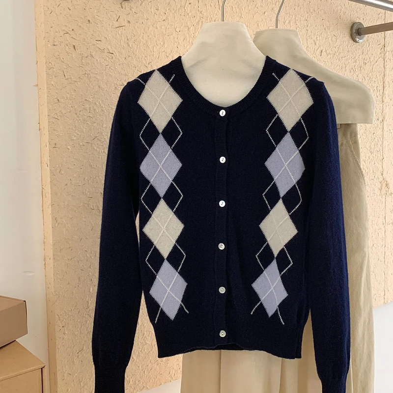 Thumbnail 4 - #41 Trending Womens Cropped Knit Sweaters Right Now