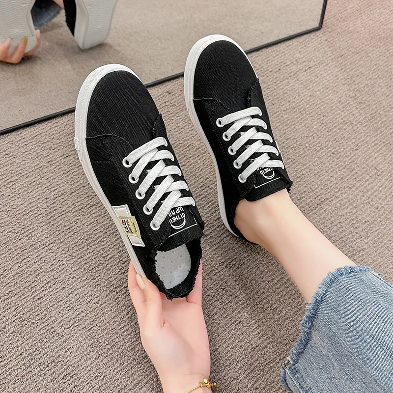 

New Spring Luxury Round Toe Closed-Toe Women's Canvas Shoes Comfortable Slip-on Flat Shoes Casual Outdoor Walking Women Slippers