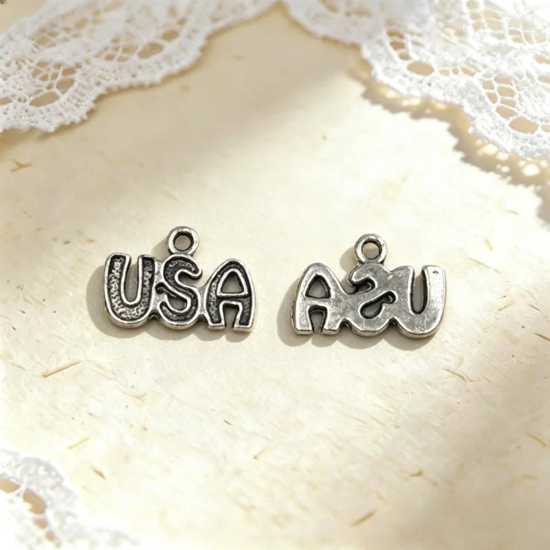 360 Stück antiksilberfarbene USA-Charms-Anhänger 15 x 11 mm für die Schmuckherstellung A3612 im Großhandel – Detail 2