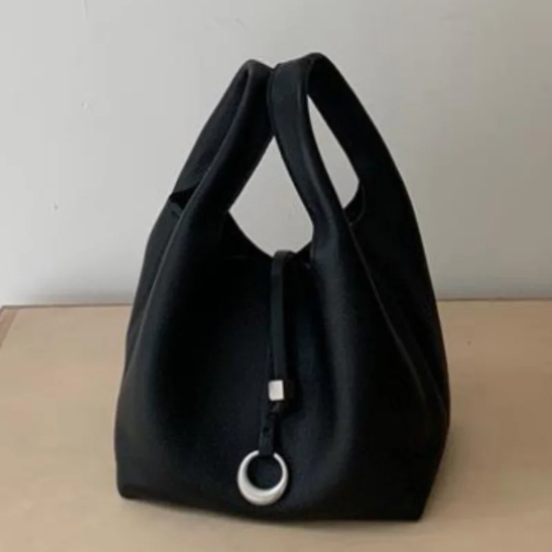 

Brand Women's Fashion Bucket Bag Casual Fashion Genuine Leather Shoulder Crossbody Bag High-quality Simple Commuting Handbag