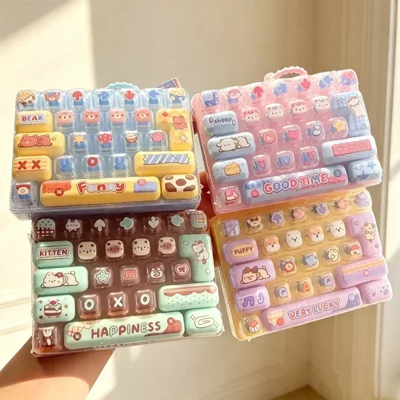 In Stock /26Grid Keycap /;Clicker Anti Stress Fidget Keyboard Keychain Decompression Button Cartoon Party Favor Gift 26구 키캡 키링