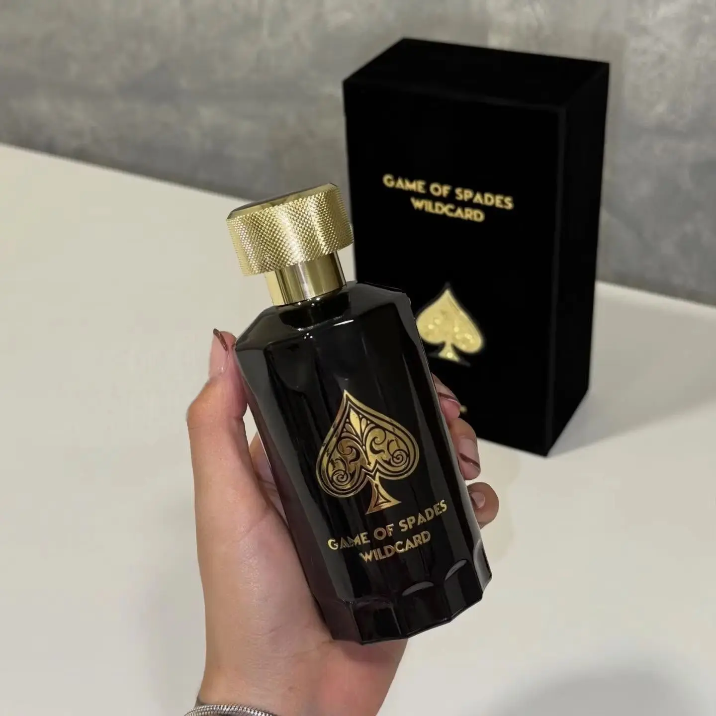 Game of Spades Wildcard Perfume Spray |   3.4 oz (100ml) |   Vanilla, Apple, Tonka, Oud Wood, Bergamot Scent |   Long Lasting Fragrance for Men