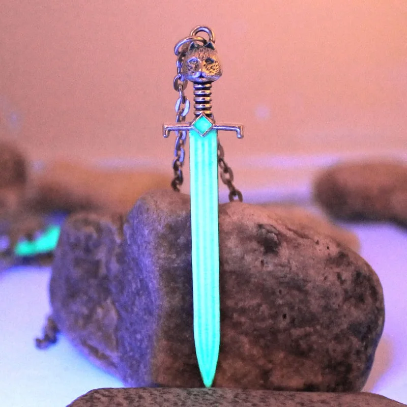 Luminous Glowing Cat Head Blade Sword Pendant  Grow In The Dark Luminous Necklace Ladies Men Gifts Halloween Wholesale