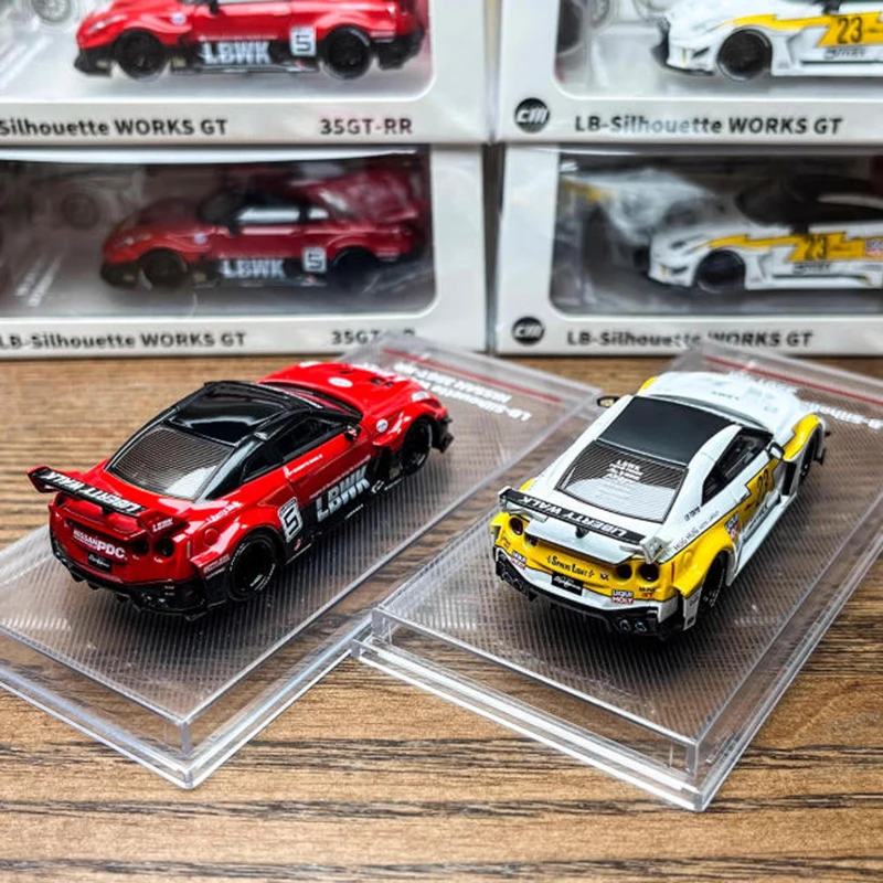CM 1:64 Skyline GTR-R35 RR LBWK Wide-Body Alloy Car Model Classic Adult Souvenir Gift Decorations Static Display