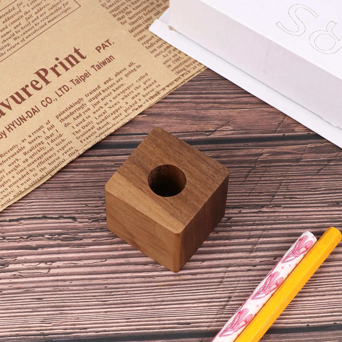 

Creative Wood Pen Holder Stylish Desktop Organizer Pencil Brush Case for Home Office Use Wood Pen Holder