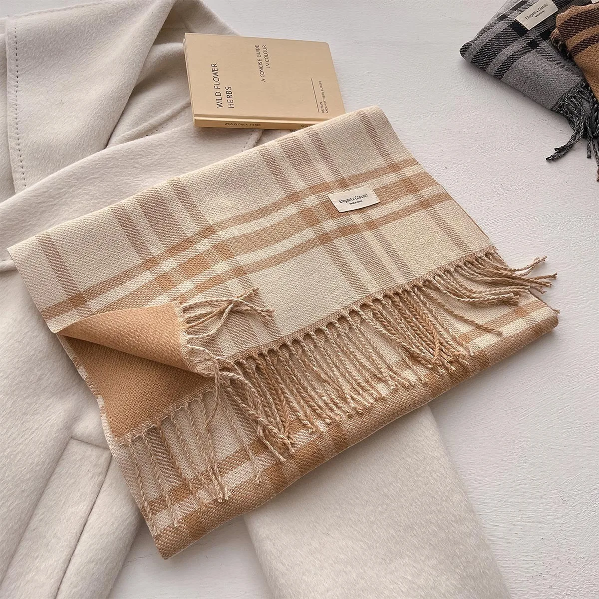 New Women Winter Designer Scarf Luxury Fashion Warm Long Scarves Tassel Shawl Cashmere Imitation Home Wraps for Men Accessories